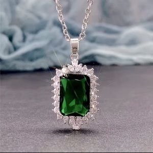 Vintage Inspired Emerald Green Zircon Pendant Necklace